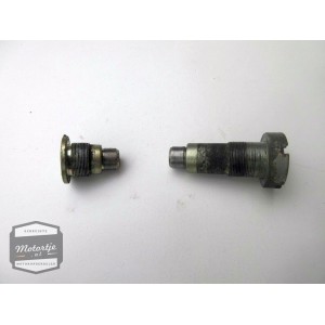 Honda VT700C (VT 700 C) achterbrugbouten / achterbrug bouten Honda VT700C (VT 700 C) achterbrugbouten / achterbrug bouten